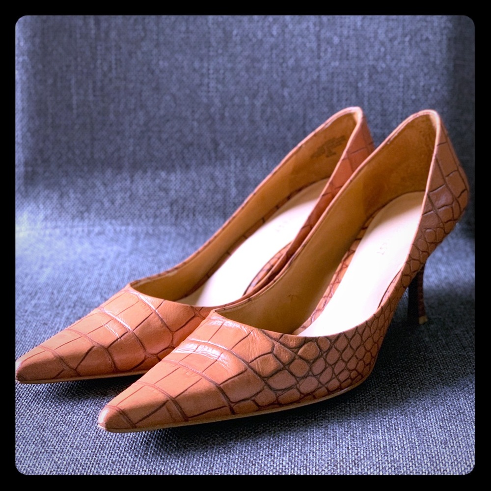 Nine West nude crocodile leather pointy toe heels